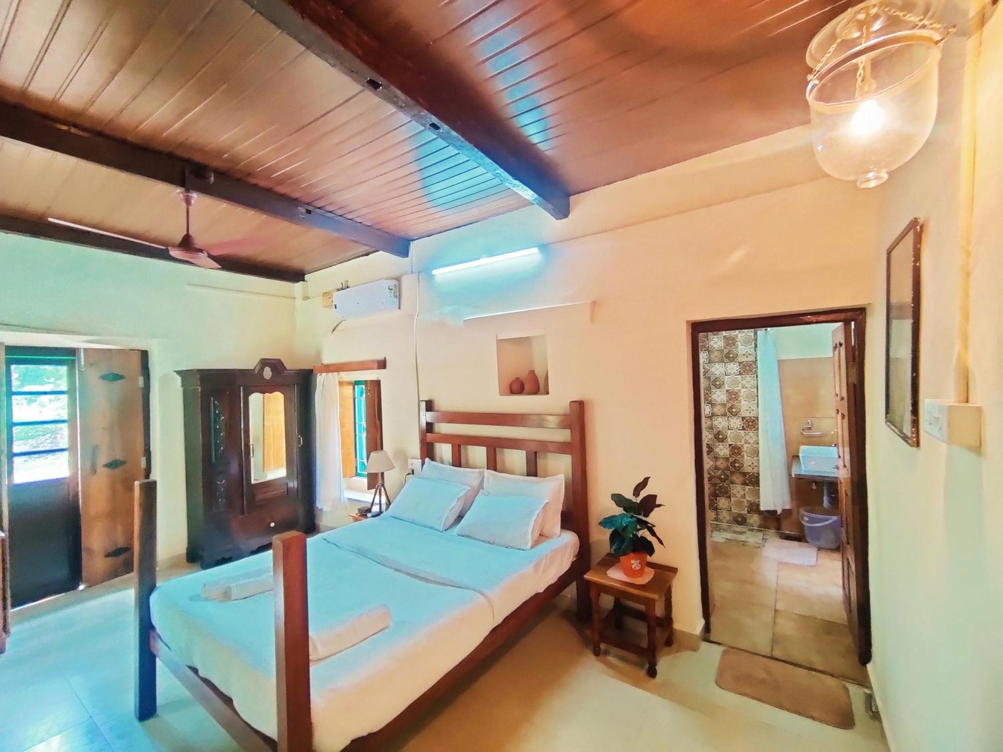 The Bungalow Bogmalo An 1880 Indo Portuguese Heritage Beach Villa South Goa 외부 사진