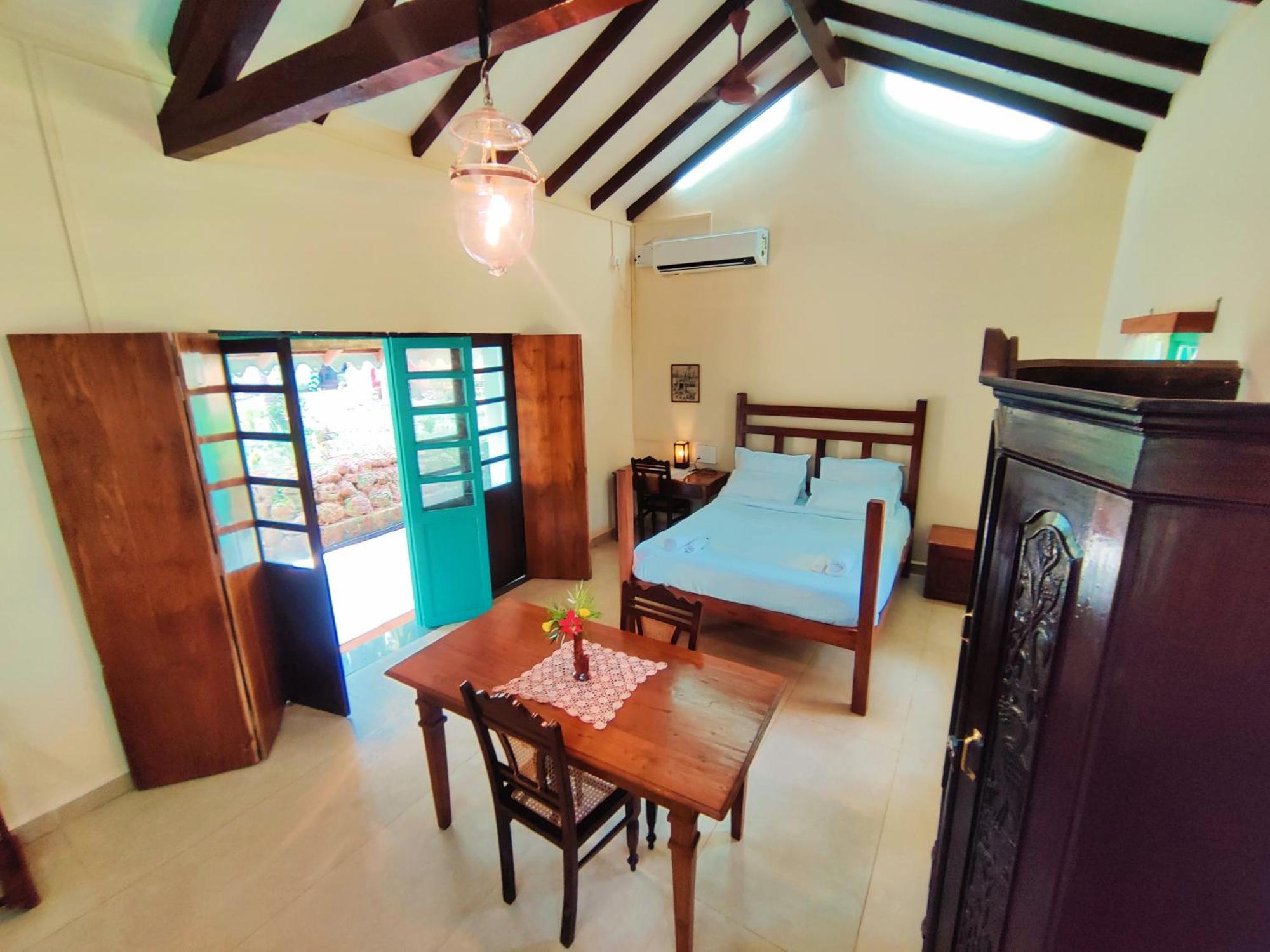 The Bungalow Bogmalo An 1880 Indo Portuguese Heritage Beach Villa South Goa 외부 사진